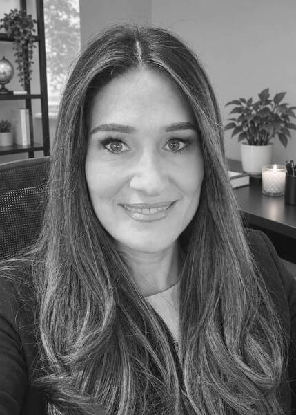 Mrs. Miriam Taub